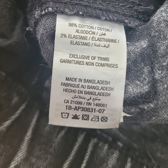 A pair of joggers by Ardene - Picture 8 of 9